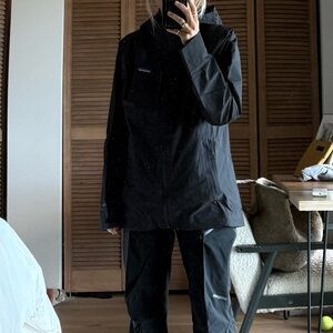 NEW Patagonia Powder Town Jacket - Black - S